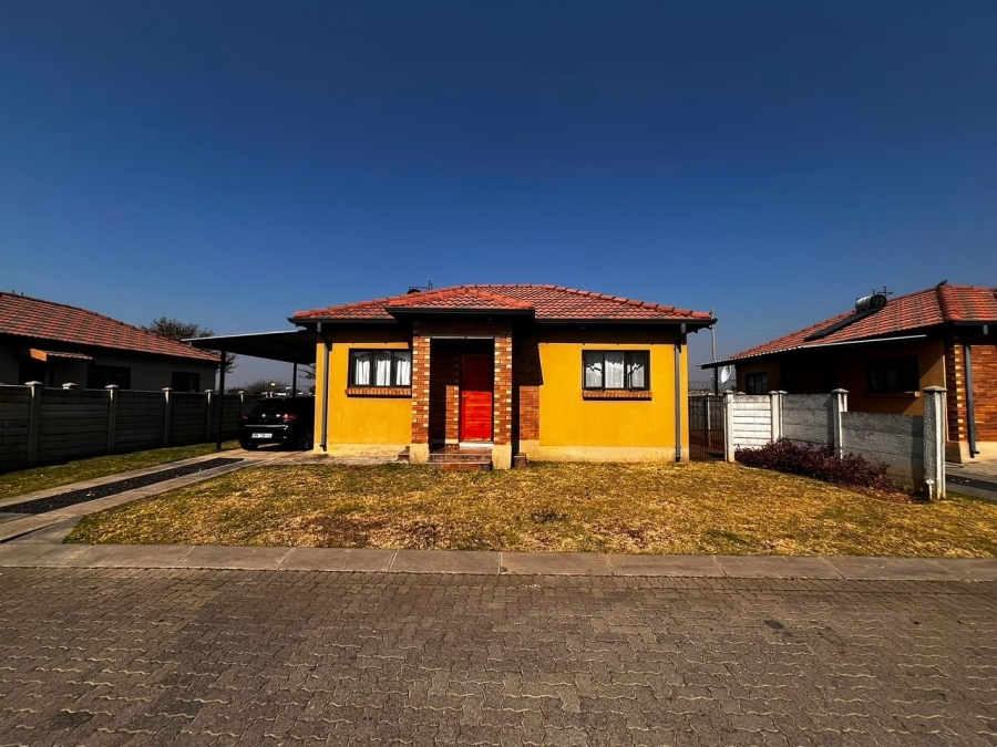 To Let 2 Bedroom Property for Rent in Waterval East North West